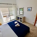 V&v Lloret- Violetes Semesterbostad *
