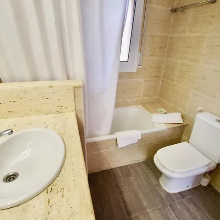 Casa vacanze V&v Lloret- Violetes