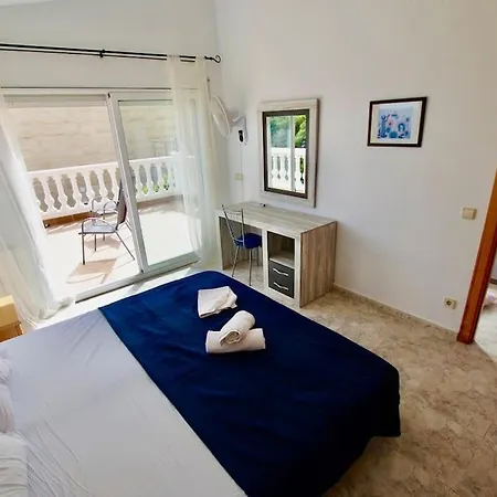 V&v Lloret- Violetes Holiday home *